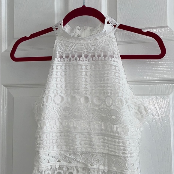 WHITE LACE PENCIL DRESS - Picture 2 of 8